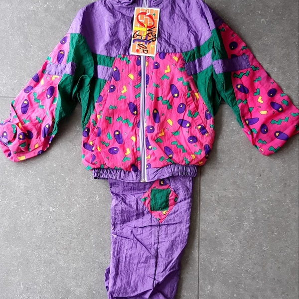 vintage track suit size 6-7-8-9-10 years old childrenswear from the 80s new deadstock boys clothing girl trousers and jacket real vintage