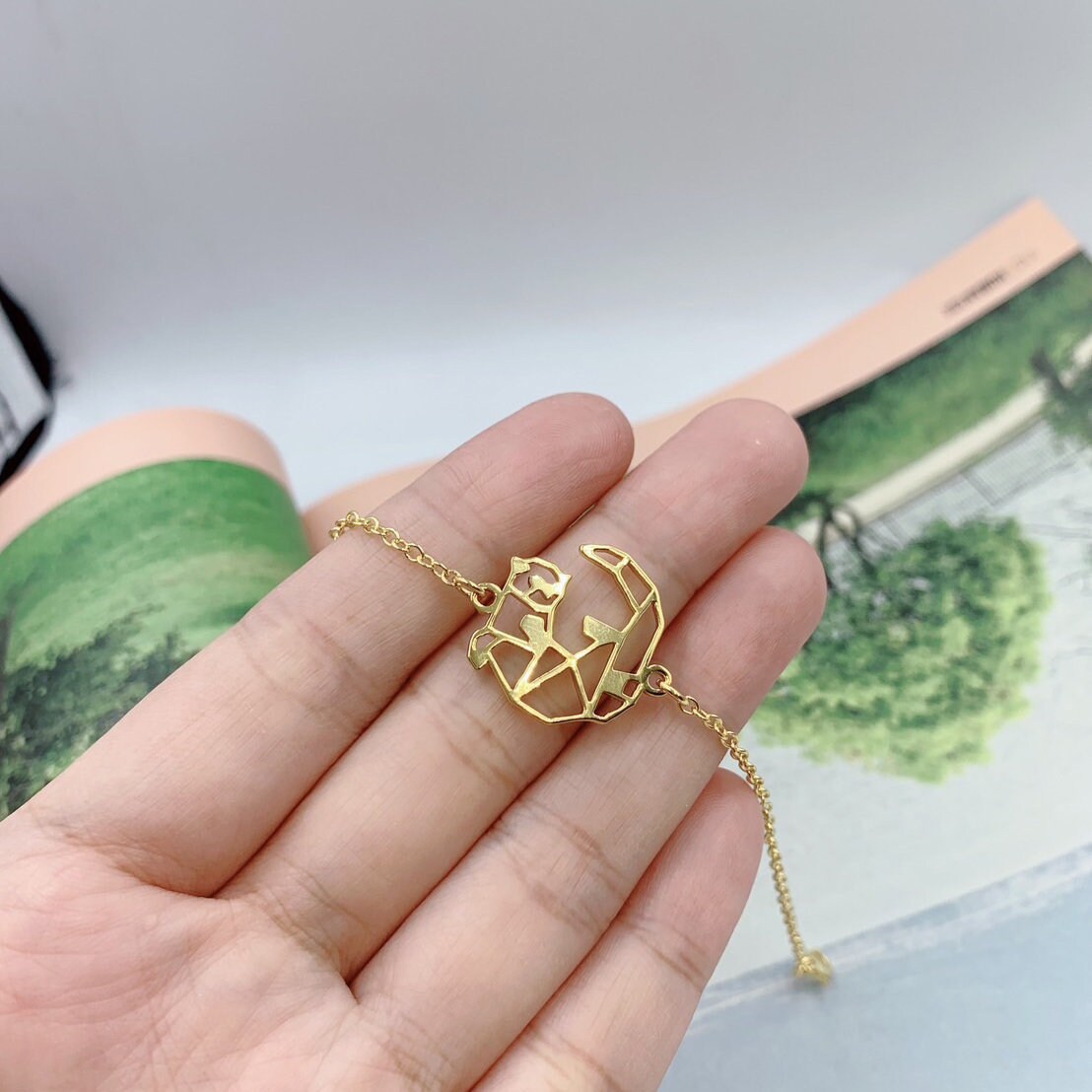 ラッコブレスレット：愛と繋がりの象徴、金メッキ - Etsy 日本