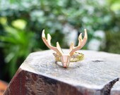 Hirsch-Ring, Geweih ring, Gold Plated Ring, Deer Schmuck, Tier, einzigartigen Ring, Emaille-Ring, Deer Geschenke, Geschenk für ihr Geschenk unter 40