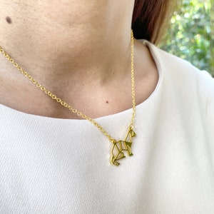 Collar de hurón de origami, joyería conmemorativa de mascotas para mujeres, collar de naturaleza geométrica, regalo para amantes de los animales imagen 2