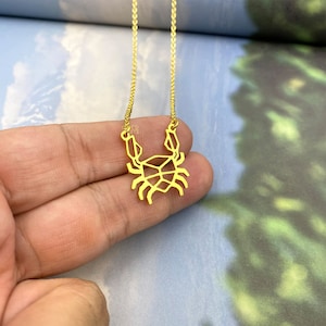 Collar del zodiaco Cáncer, joyería geométrica de cangrejo, regalo para amantes de los animales, colgante chapado en oro de Glorikami