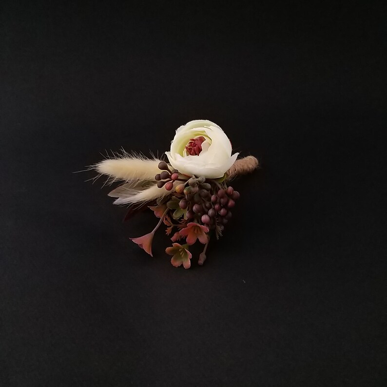 Rustic wedding boutonniere bunny tail dry flowers buttonholes Fall berries autumn blossom groomsmen flower pin groom Usher Officiant Father