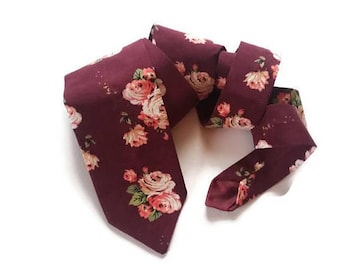 bow tie burgundy roses,bordo wedding tie,maroon floral suspenders,boys ring bearer set,groom neck tie,groomsmen socks,floral socks,yesshesai