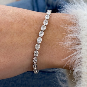 Oval Diamond 4.05 ct Tennis Bracelet, Sparkly E/VVS2 Lab Diamonds, White Gold 14K Luxury Quality Eco Diamonds Entrancing Bracelet