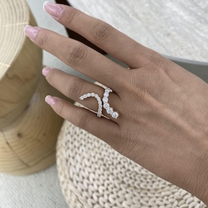 2.1ct E/VVS2 Round Brilliant Cut Lab Created Diamond Half Eternity Ring 14K Rose Gold Setting 1 Round Brilliant Shaped Side Stones