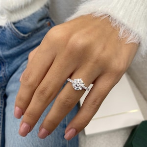Diamond Engagement Ring IGI Certified VVS2 E Round 2.27 Carat Solitaire with Accents 14k White Gold Lab Grown Diamonds 6 Prong Setting
