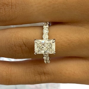 Radiant Diamond Eternity Proposal Ring in Solid 18K White Gold, Certified 3.08ct E/VVS2 Lab Created Diamond, Prong Setting, Handmade Ring