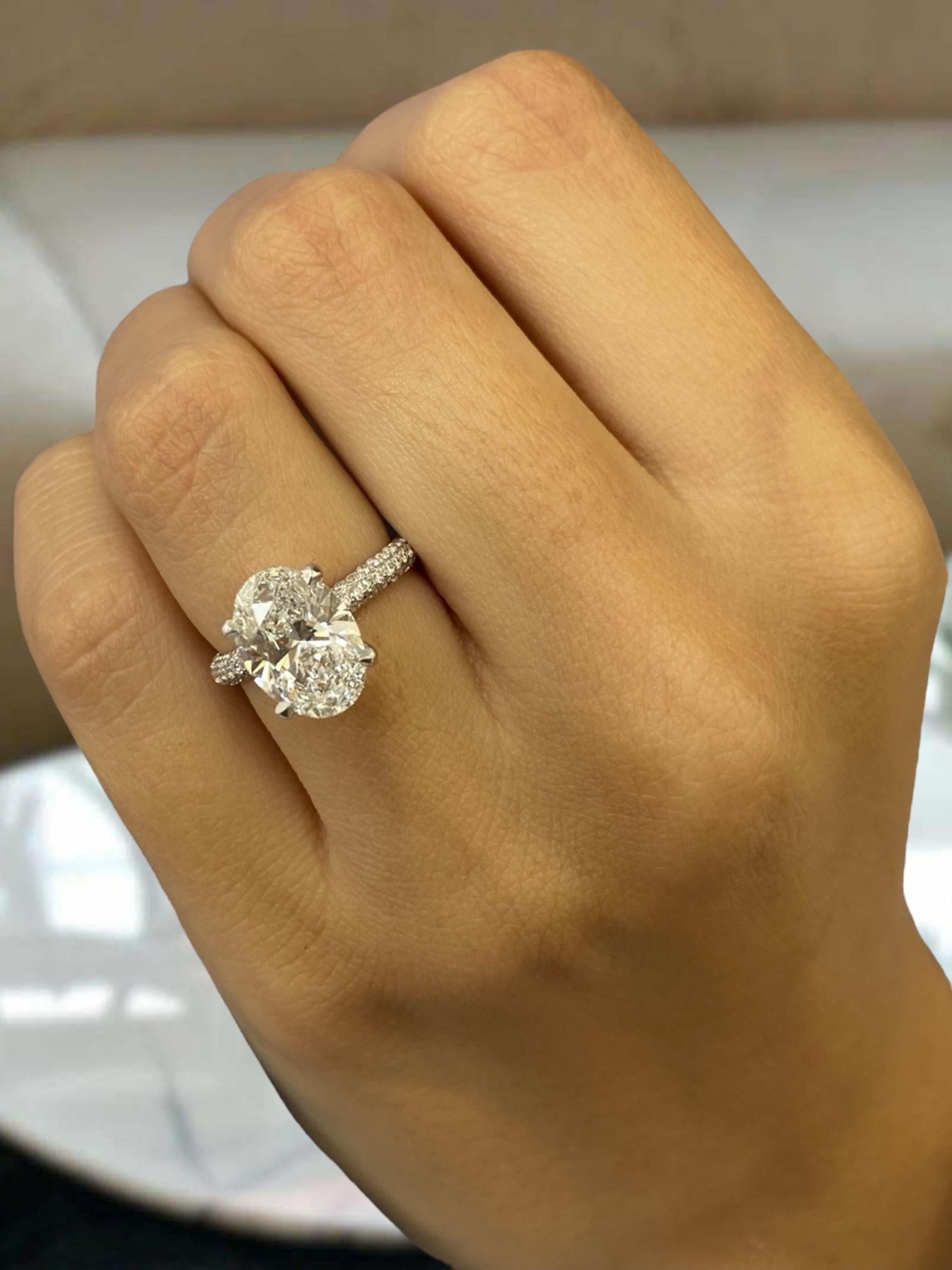 婚約指輪 14Kホワイトゴールド 3.22カラット IGI認定 E/VVS2 オーバル 