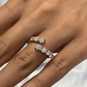 Round Diamond 1.64 ct Wrap Ring, Glamorous E/VVS2 Lab Diamond, Rose Gold 14K Elegant Design Ethical Diamond Ring