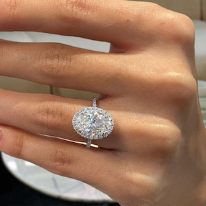銀座　４℃ 未使用ラウンドカットダイヤモンドリング　プラチナ９５０ 婚約指輪 950プラチナ 2.07カラット IGI認定 E/VVS2 ラウンドカット