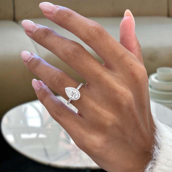 婚約指輪 14Kホワイトゴールド 0.50ct IGI認定 E/VVS2 ペアカット ラボ 