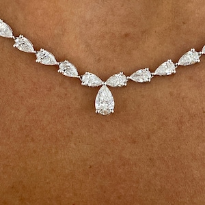 Pear Diamond 14.86 ct Tennis Necklace, Glamorous E/VVS2 CVD Diamonds, White Gold 14K Elegant Design Ethical Diamonds Necklace