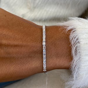 Emerald CutDiamond 1.80 ct Tennis Bracelet, Sparkly E/VVS2 Lab Diamonds, White Gold 14K Elegant Design Ethical Diamon Bracelet. Gift for Her