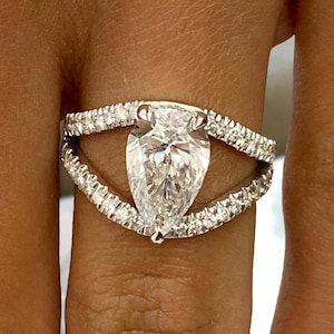 Solitaire w/ Sidestone Engagement Ring, Pear Cut Diamond Ring, IGI Certified 1.90ct E/VVS2 Lab Created Diamond, 14K White Gold Split Shank