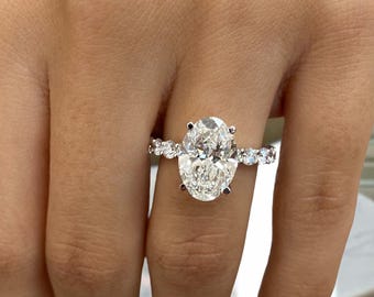 婚約指輪 18Kホワイトゴールド 4.41ct IGI認定 E/VVS2 オーバルカット