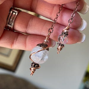 Mini Crackle Quartz Crystal Dowsing Pendulum for Clarity, Self-Trust & Energy Balance 5 inches afbeelding 3