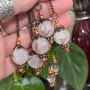 Mini Clear Quartz Copper Dowsing Pendulum, Gemstone Pendulum, Chakra Crystal Pendulum, Energy Healing Pendulum, Metaphysical Yoga Meditation