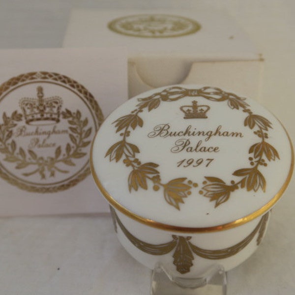 Buckingham Palace Royal Collection Trinket Box 1997 , boxed  bone china