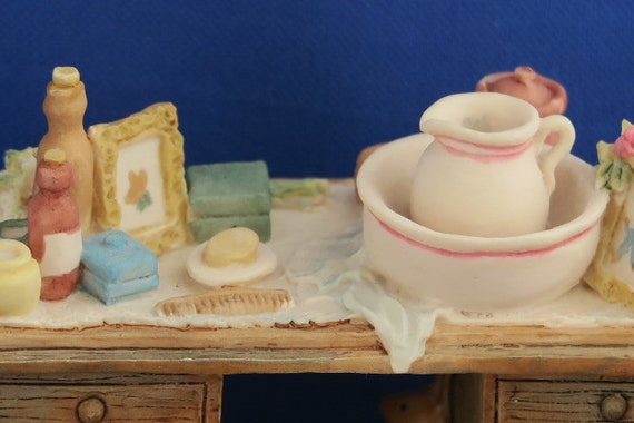 化粧台 ブランブリーヘッジ フィギュリン ボーダーファインアーツ 化粧台 ブランブリーヘッジ フィギュリン ボーダーファインアーツ