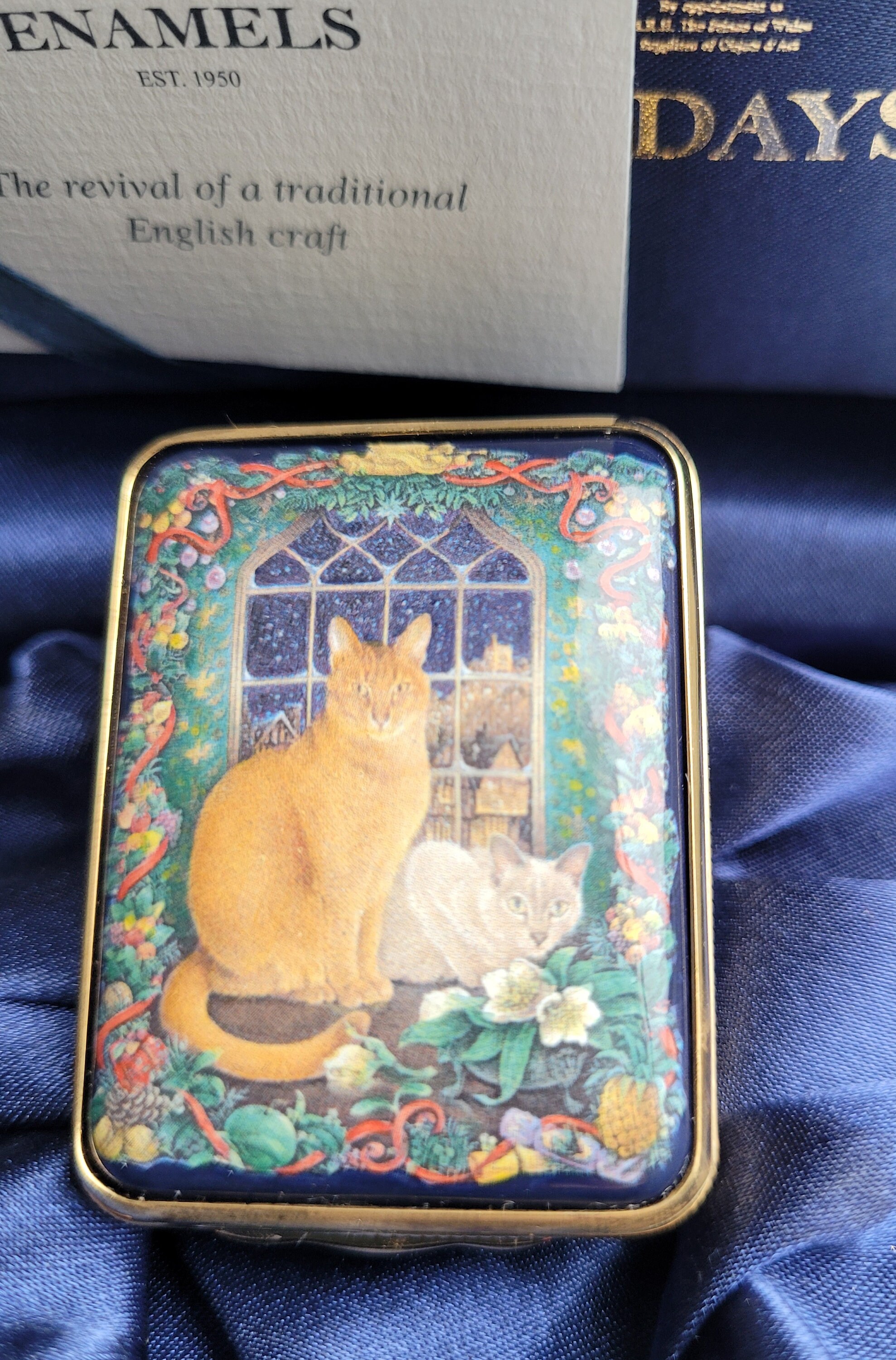 Halcyon Days Lesley Anne Ivory June's Cat at Christmas Halcyon Days Lesley Anne Ivory June's Cat at Christmas