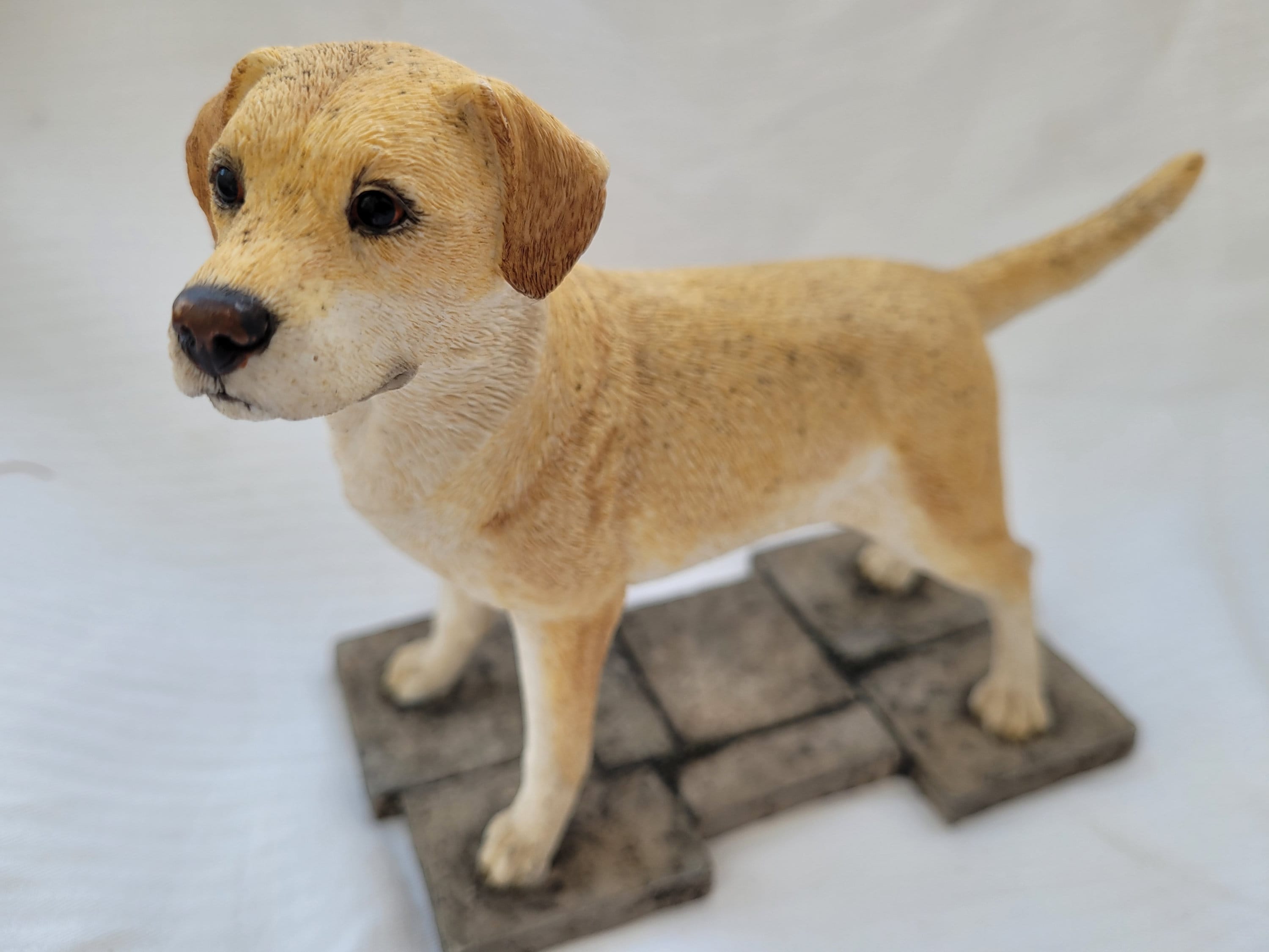 Beswick Dogs pair Labrador puppies (DEB) Beswick Dogs pair Labrador puppies (DEB)