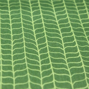 Set di 3 tessuti coordinati, Tessuti in RASO di 100% cotone, fichi fucsia e foglie verdi, stampe digitali disegnate da CrisDeMarchi Atelier immagine 4