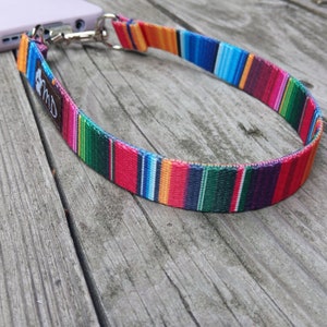 Correa de muñeca para teléfono Serape / Pulsera para teléfono / Cordón para teléfono / Hecho en Japón