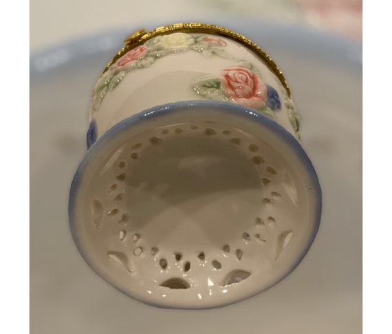 Rare Large Ceramic Porcelain Embossed Floral Egg … - image 6