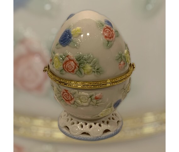 Rare Large Ceramic Porcelain Embossed Floral Egg … - image 4