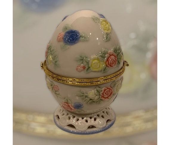 Rare Large Ceramic Porcelain Embossed Floral Egg … - image 2