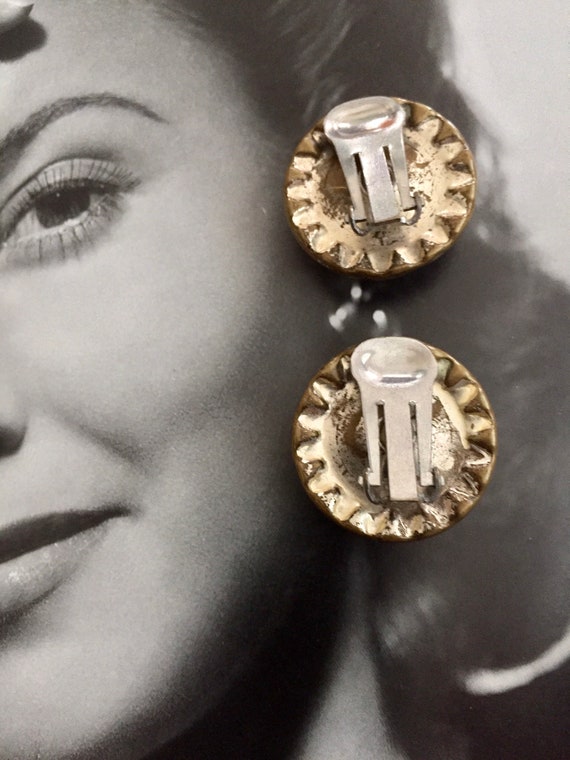 Late 1940s Disc Faux Pearl and Pink Rhinestone Ea… - image 2