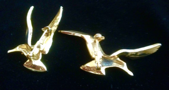 Scattered Bird Figural Pins - image 2