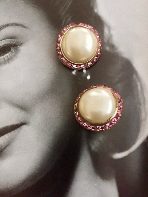 Late 1940s Disc Faux Pearl and Pink Rhinestone Ea… - image 1