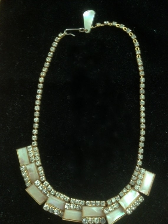 1930's -1940's Gold Tone /Mother of Pearl/ Pronge… - image 2