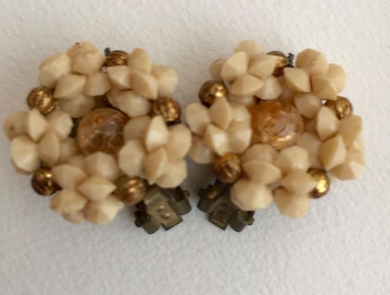 1940's Butterscotch Marbleized Beaded,  Faux Cora… - image 3