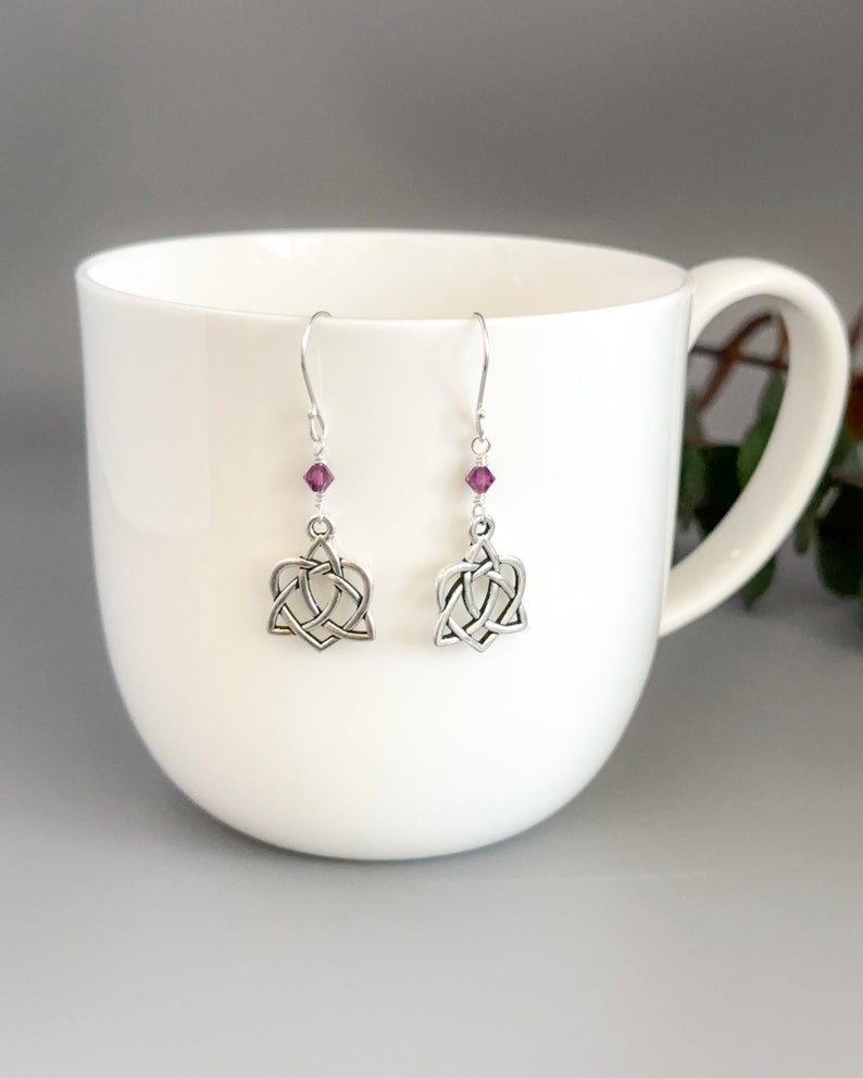 Silver Celtic Knot Charm Earrings on Sterling Silver Ear Wires Great Gift Idea for Girlfriend Scottish and Irish Sister Knot Earrings Bild 7