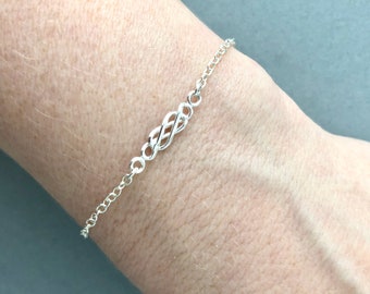 Sterling Silver Double Infinity Bracelet Great Gift for Wife or Girlfriend - Delicate Eternity Bracelet - Unity Link Friendship Bracelet- -