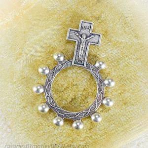 One Decade Ring Rosary Stamped ITALY Crucifix Our Father Station and Hail Mary Raised Knobs Perfect for On The Go Silver Tone Metal