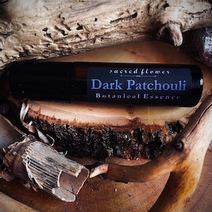 Ätherisches Öl Patchouli Roll-On. All-natürliche, Tief, Dunkel und Leckere Pure Aromatherapie Köln. Erdende Selbstfürsorge.