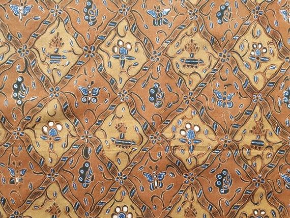 Lunarable Batik Fabric by The Yard, Retro Bohemian Traditional Indonesian  Spouted Liquid Flowing Colored Art, Decorative Fabric for Upholstery and