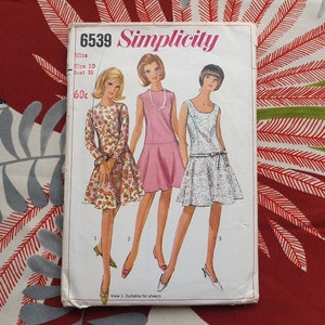 Vintage Simplicity Sewing Pattern 6539 One Piece Dress Size 10 Bust 31