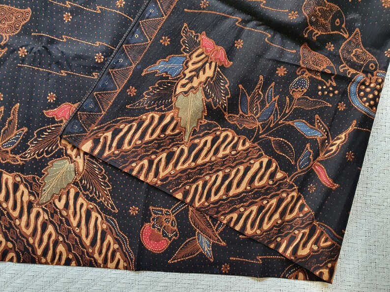 Sarong Javaans Traditional Javanese Batik Sarong, Indonesian Fabric Hand Drawn Batik ...