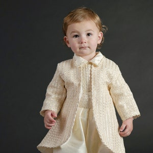 Traje Para Bautizo De Niño Modelo B025 | Burbvus Outfit Para Bautismo | 100% Seda, Hecho a Mano | Incluye Zapatitos y boinita que le combina
