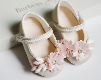 White or Ivory Embroidered Girl Shoes - Baby and Toddler - Christening or Baptism Model G045 Baby Girls Shoes