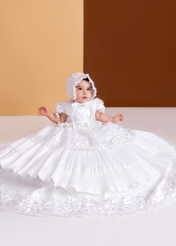 Ropon para bautizo de niña bordado a mano G027 vestido - Etsy México Ropon para bautizo de niña bordado a mano G027 vestido - Etsy México