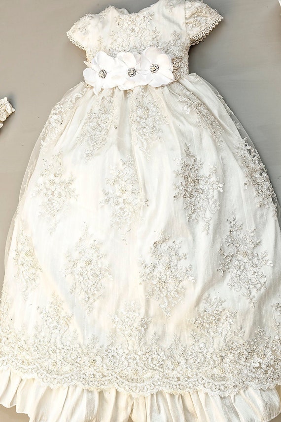 burbvus christening gowns