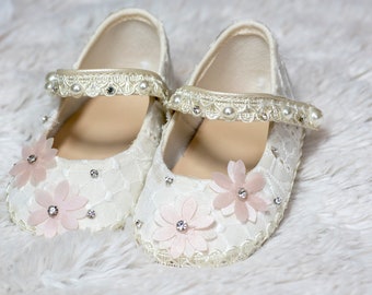 White or Ivory Embroidered Girl Shoes - Baby and Toddler - Christening or Baptism Model G040 Baby Girls Shoes