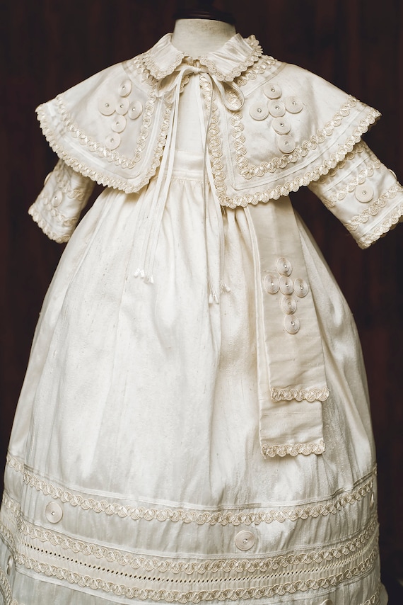 pope baptism outfit