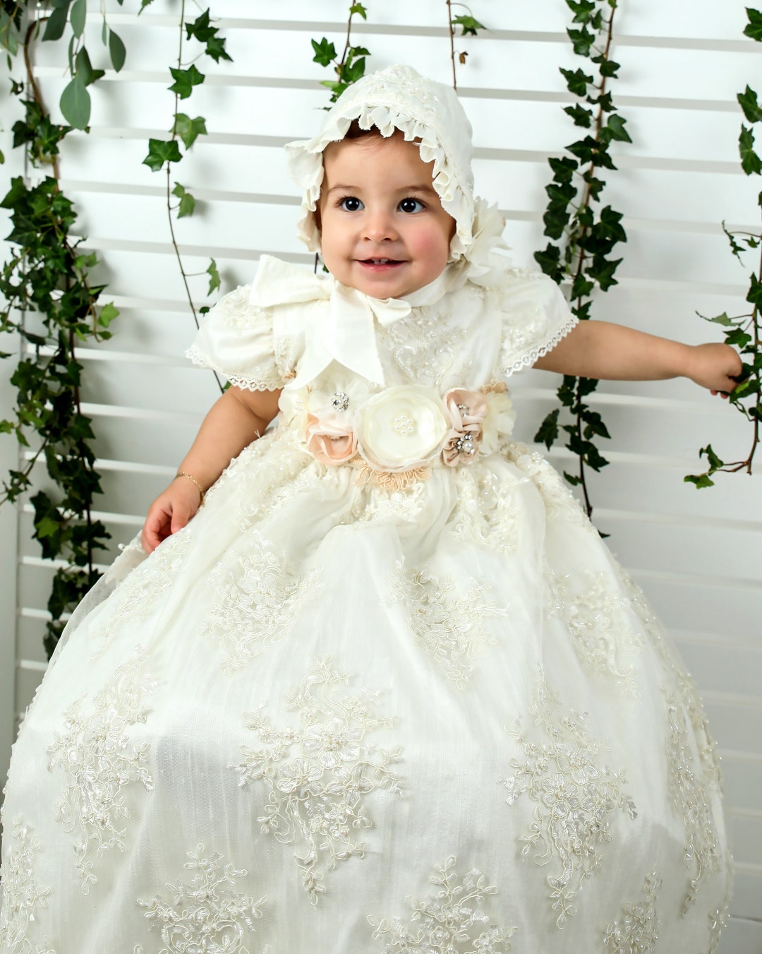 Ropon para bautizo de niña bordado a mano G009 vestido - Etsy España Ropon para bautizo de niña bordado a mano G009 vestido - Etsy España