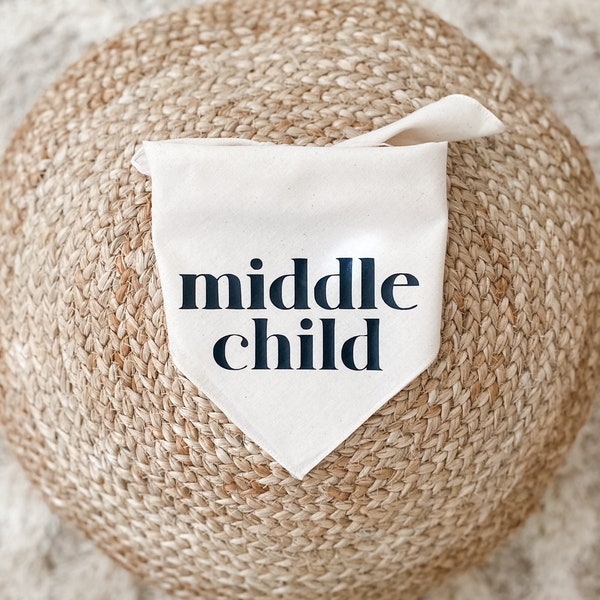 Middle Child Dog Bandana, Big Bro or Sis, For baby announcement, birth announcement, maternity photoshoot, gender reveal Natural linen beige